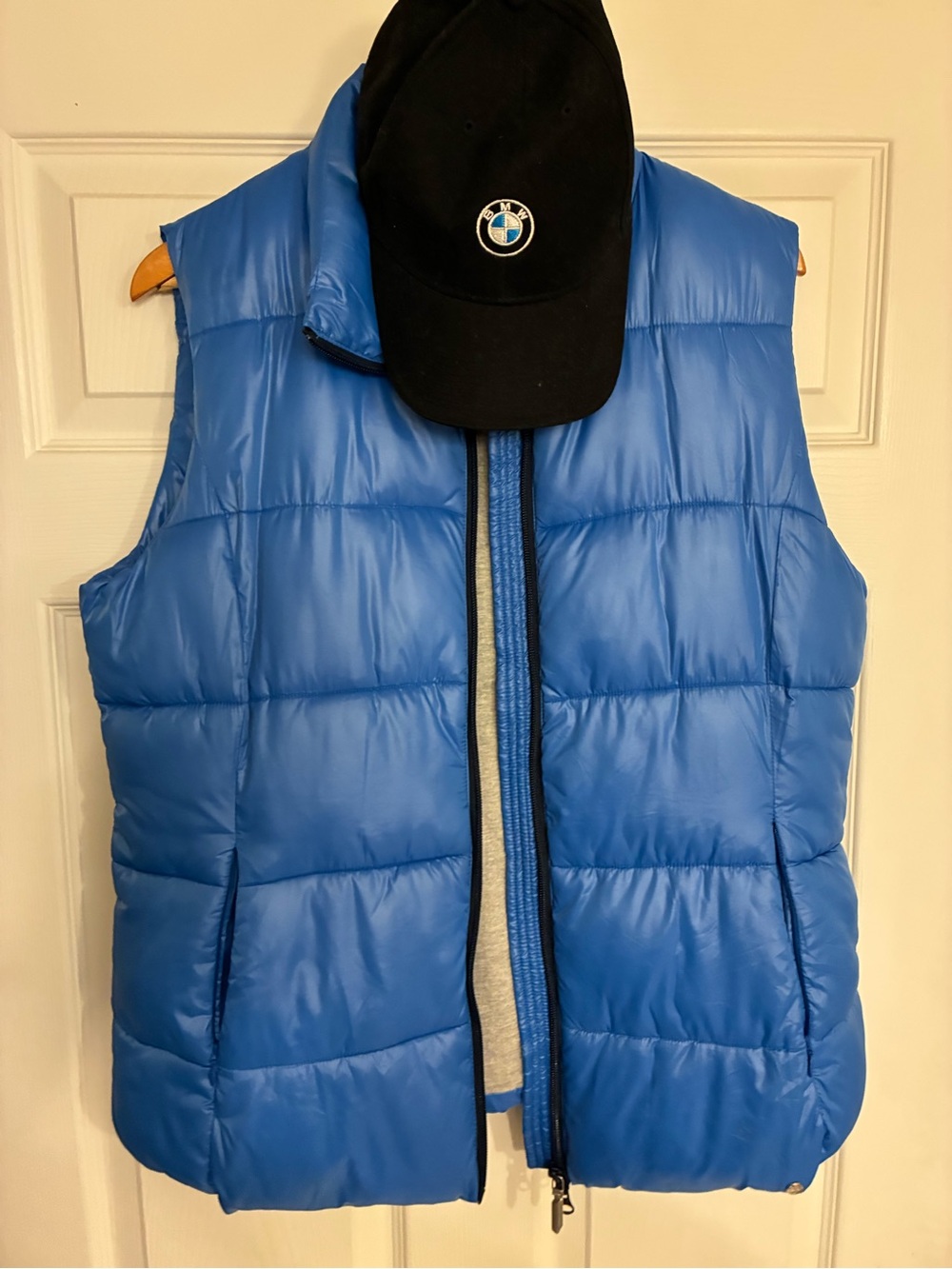 BMW Bundle XL Blue Quilted Puffer Vest -With BMW Snap Black Hat